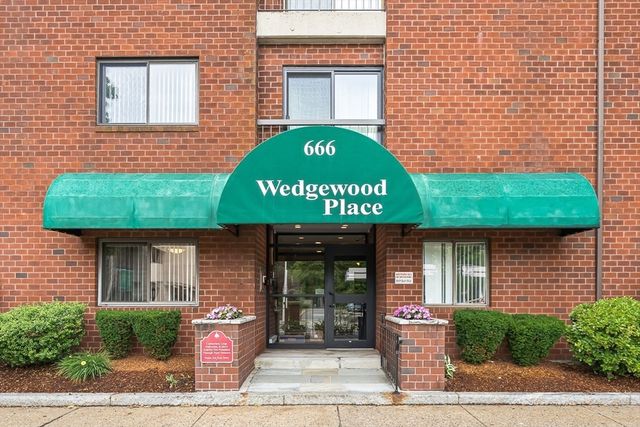 666 Main Street 315, Winchester, MA 01890