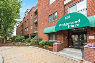 666 Main Street 315, Winchester, MA 01890