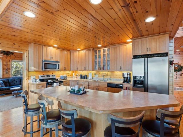 13927 Scenic Court, Crosslake, MN 56442