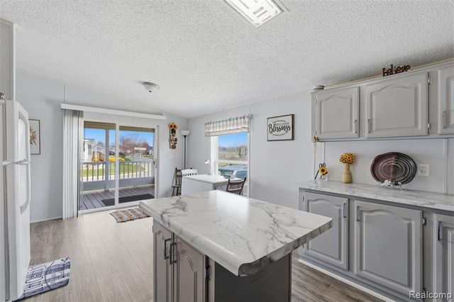 4425 Wynnwood Drive, Howell, MI 48843