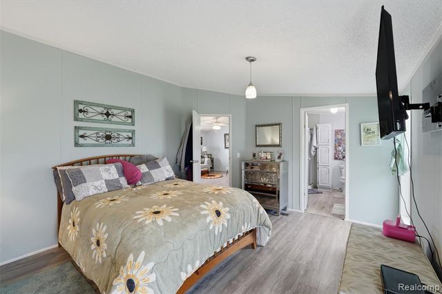4425 Wynnwood Drive, Howell, MI 48843