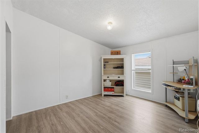 4425 Wynnwood Drive, Howell, MI 48843