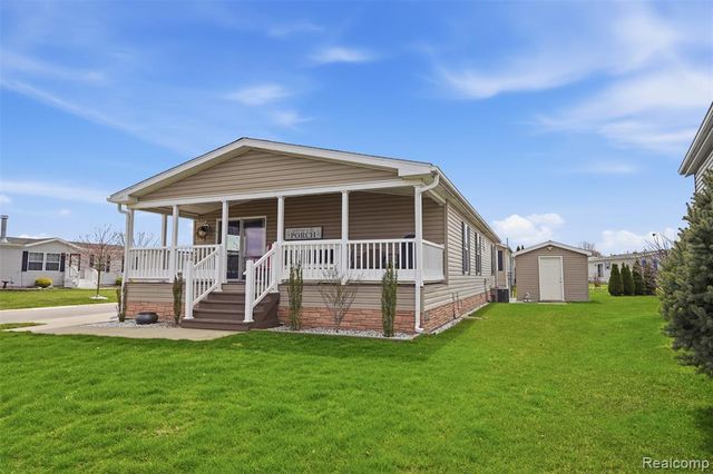 4425 Wynnwood Drive, Howell, MI 48843