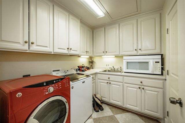 4699 County Road 1600, Alba, TX 75410