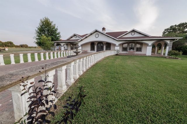 4699 County Road 1600, Alba, TX 75410