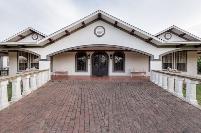 4699 County Road 1600, Alba, TX 75410