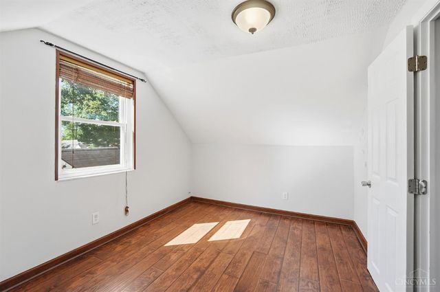 9520 West Avenue, Blue Ash, OH 45242