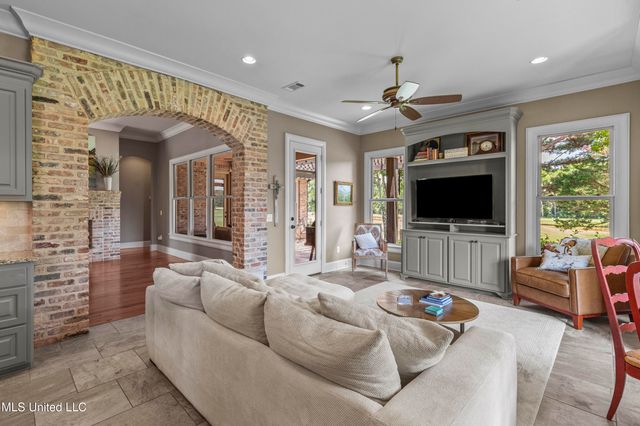 118 Burne Run, Madison, MS 39110