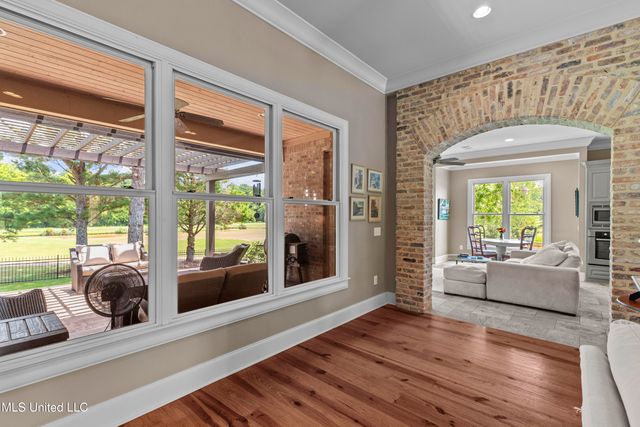 118 Burne Run, Madison, MS 39110