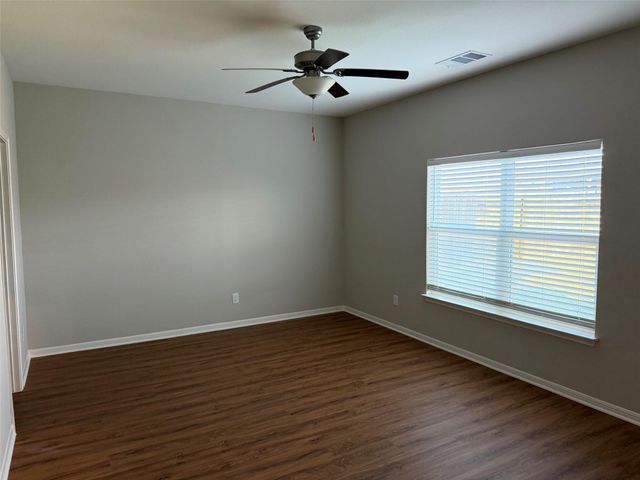 105 Declaration LN, Liberty Hill, TX 78642