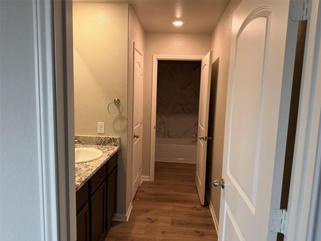 105 Declaration LN, Liberty Hill, TX 78642