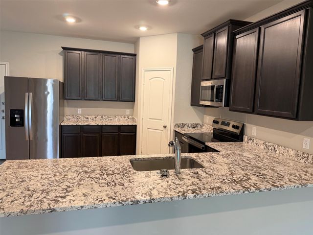 105 Declaration LN, Liberty Hill, TX 78642