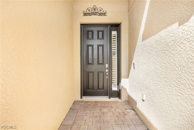 3028 Royal Gardens AVE, Fort Myers, FL 33916