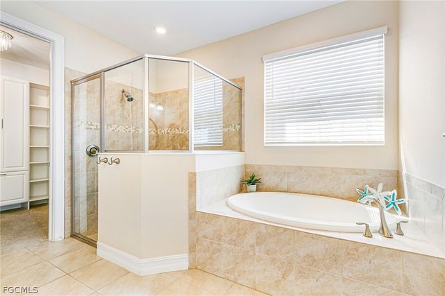 3028 Royal Gardens AVE, Fort Myers, FL 33916