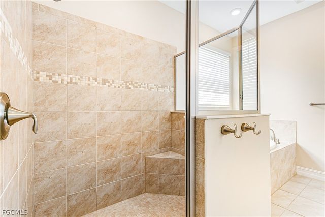 3028 Royal Gardens AVE, Fort Myers, FL 33916