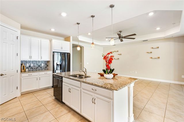 3028 Royal Gardens AVE, Fort Myers, FL 33916