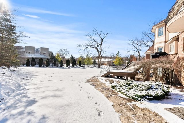 26 Meadow Road, Palos Park, IL 60464