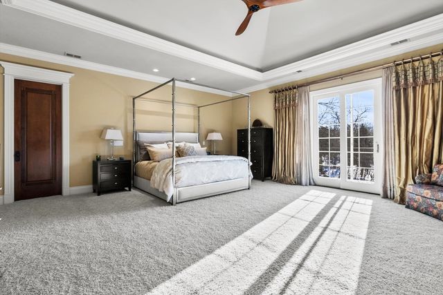 26 Meadow Road, Palos Park, IL 60464