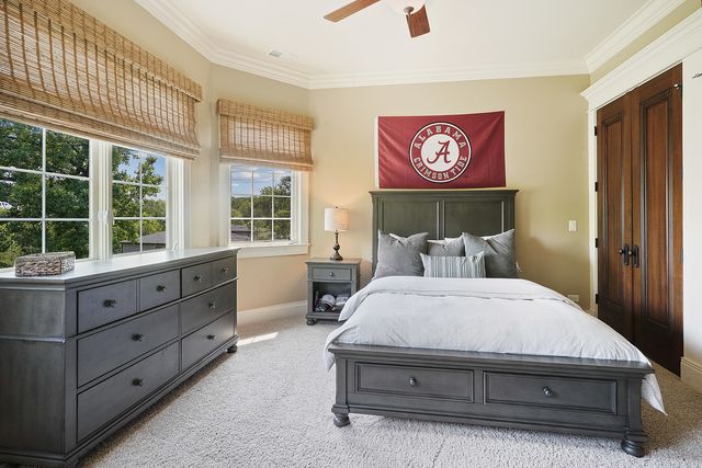 26 Meadow Road, Palos Park, IL 60464