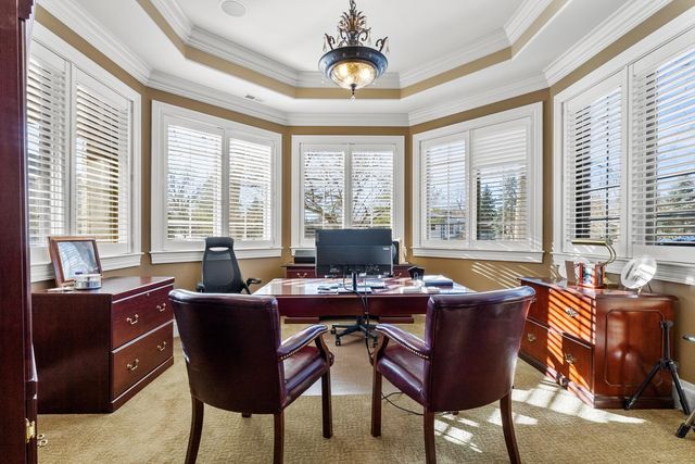 26 Meadow Road, Palos Park, IL 60464