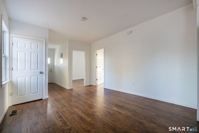 340 Pleasantview Avenue 1st Floor, Bridgeport, CT 06606