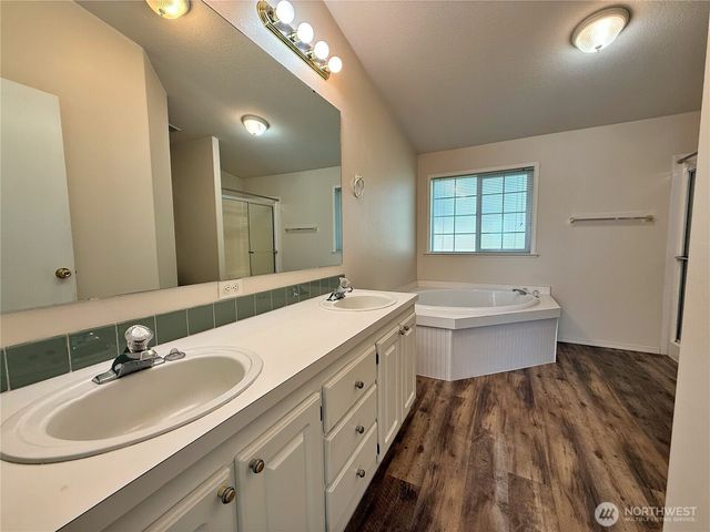 104 Maulwee Drive, Silver Creek, WA 98585
