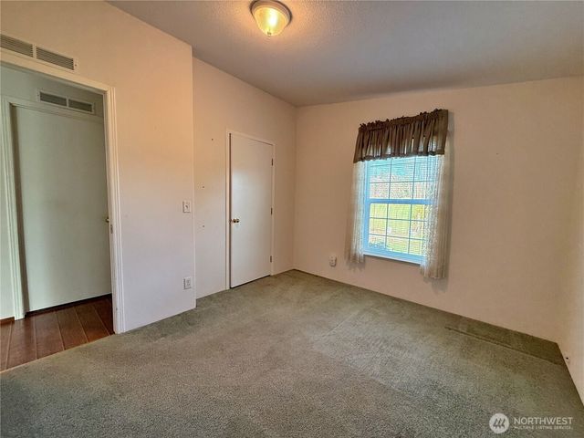 104 Maulwee Drive, Silver Creek, WA 98585