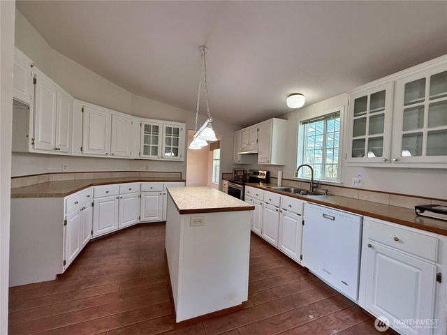 104 Maulwee Drive, Silver Creek, WA 98585
