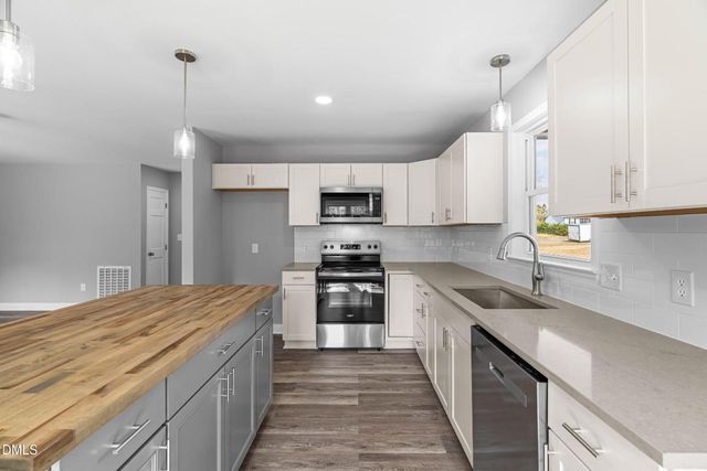 2005 Tanglewood Drive, Clayton, NC 27520