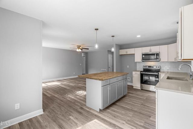 2005 Tanglewood Drive, Clayton, NC 27520