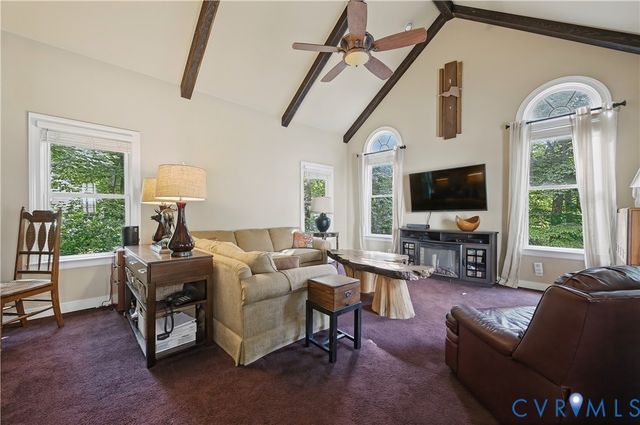 411 Hickory Dr, Manakin Sabot, VA 23103
