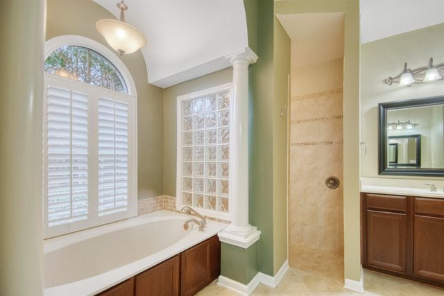 4448 N Alatamaha St, St Augustine, FL 32092