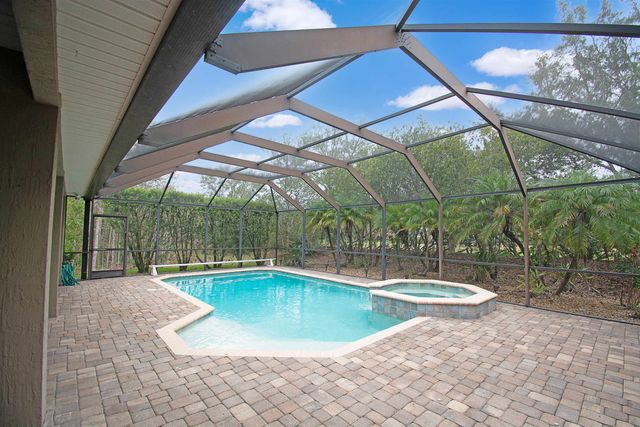 4448 N Alatamaha St, St Augustine, FL 32092