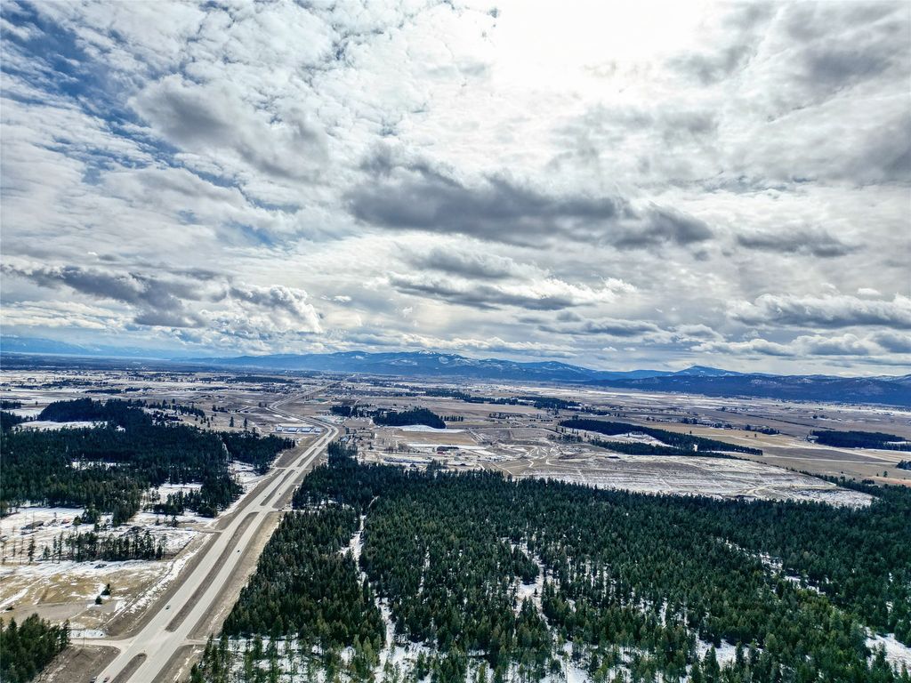 NHN KM Ranch Road, Whitefish, MT 59937 photo 10