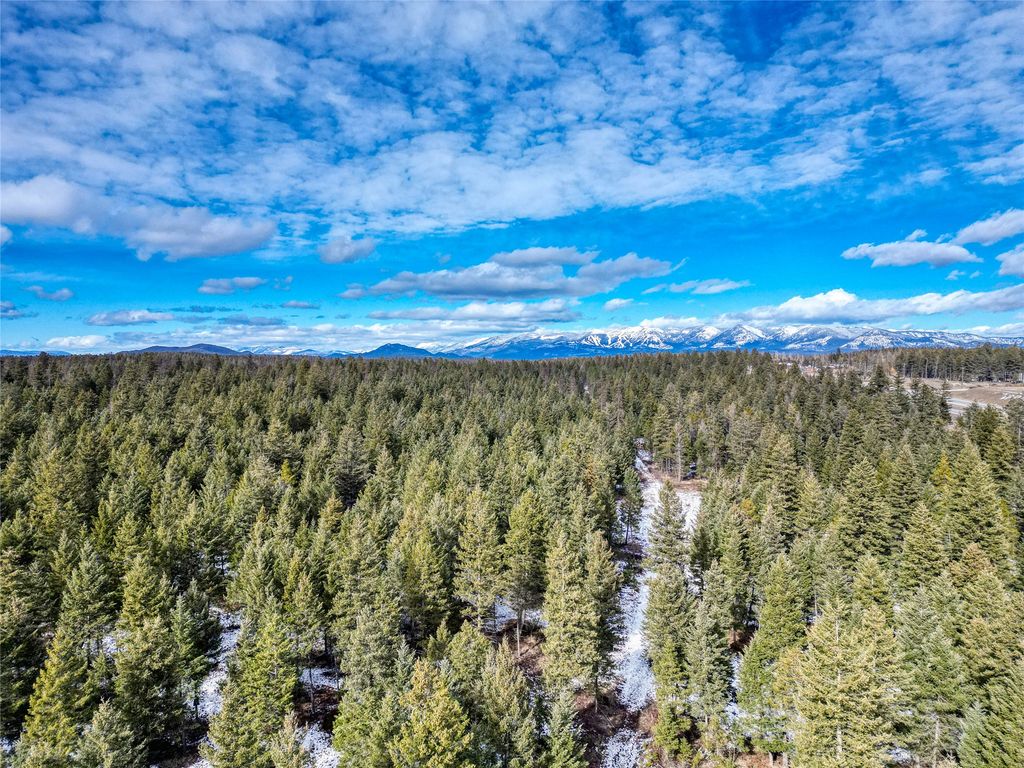 NHN KM Ranch Road, Whitefish, MT 59937 photo 17