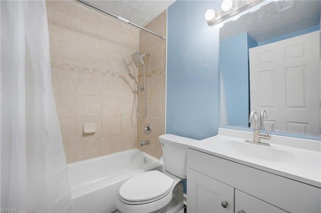 408 Roane DR, Hampton, VA 23669