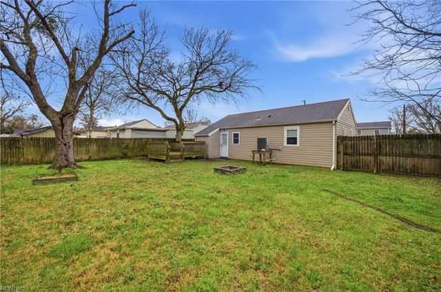 408 Roane DR, Hampton, VA 23669