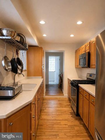 205 S ANN ST, Baltimore, MD 21231