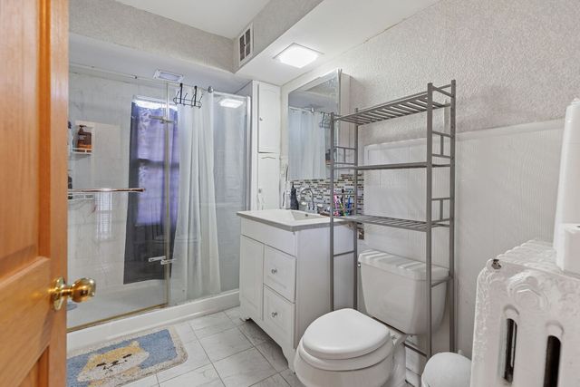 610 Watson Street, Aurora, IL 60505