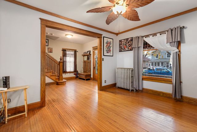 610 Watson Street, Aurora, IL 60505