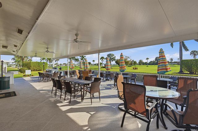 300 SW Golfview Terrace 142, Boynton Beach, FL 33426