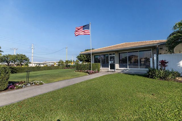 300 SW Golfview Terrace 142, Boynton Beach, FL 33426