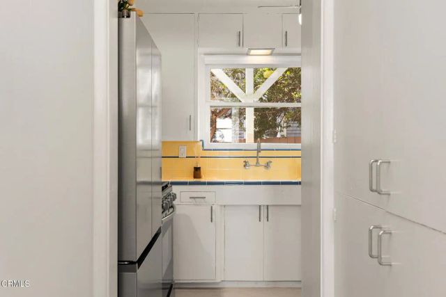1946 E Villa Street, Pasadena, CA 91107