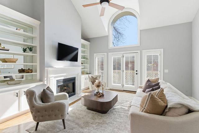 403 Clairton Ct, Nashville, TN 37215