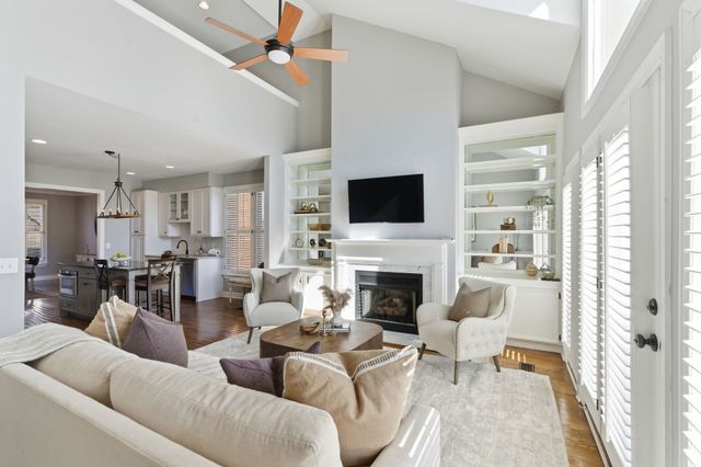 403 Clairton Ct, Nashville, TN 37215