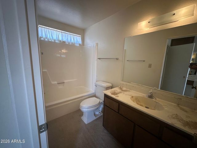 4242 E HANO Street, Phoenix, AZ 85044