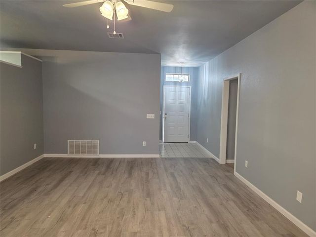 9401 Buttonfield Avenue, Moore, OK 73160