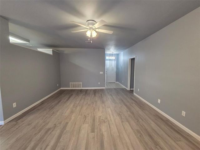 9401 Buttonfield Avenue, Moore, OK 73160