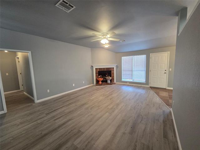 9401 Buttonfield Avenue, Moore, OK 73160