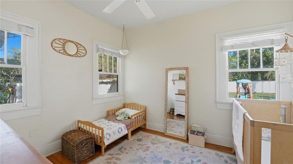 Image 19 of property listing at 2722 2ND AVENUE W, Bradenton, FL 34205